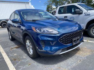 Used 2020 Ford Escape SE image 1