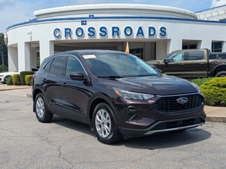 Certified 2023 Ford Escape Active w/ Tech Pack #2 image 1