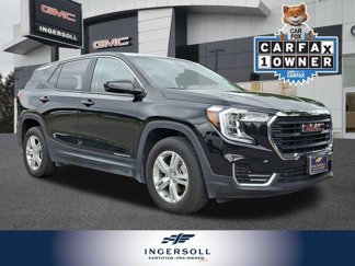 Used 2024 GMC Terrain SLE image 1