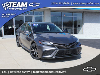 Used 2022 Toyota Camry SE image 1
