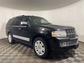 Used 2013 Lincoln Navigator 4WD w/ HD Trailer Tow Pkg image 1