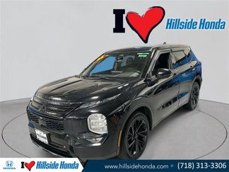 Used 2023 Mitsubishi Outlander SE Black Edition image 1