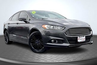 Used 2016 Ford Fusion SE w/ Equipment Group 202A image 1