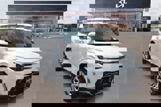 New 2025 Kia Soul LX image 1