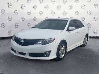 Used 2014 Toyota Camry SE w/ Moonroof Package image 1