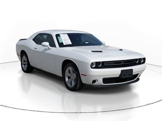 Used 2023 Dodge Challenger SXT image 1