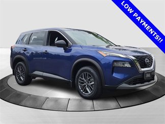 Used 2023 Nissan Rogue S image 1