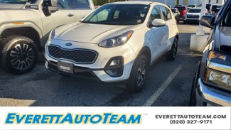 Used 2022 Kia Sportage LX image 1