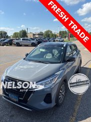 Used 2024 Nissan Kicks SV image 1