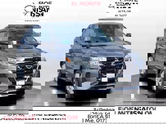 New 2025 Nissan Kicks Play S image 1