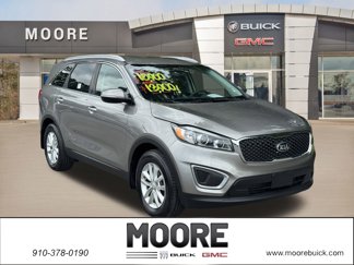Used 2017 Kia Sorento LX image 1