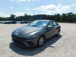 New 2025 Hyundai Elantra SE image 1