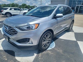 Used 2020 Ford Edge Titanium image 1