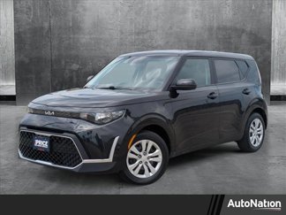 Used 2023 Kia Soul LX image 1