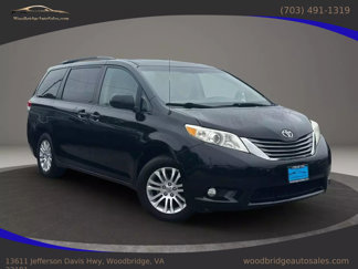 Used 2013 Toyota Sienna XLE image 1