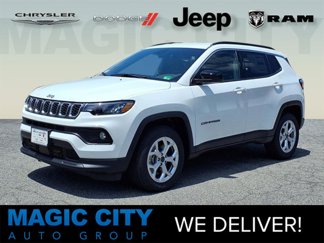 New 2025 Jeep Compass Latitude image 1