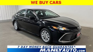 Used 2023 Toyota Camry LE image 1