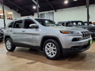 Used 2016 Jeep Cherokee Latitude w/ Cold Weather Group image 1
