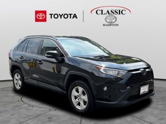 Used 2021 Toyota RAV4 XLE image 1