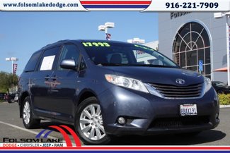 Used 2017 Toyota Sienna XLE image 1