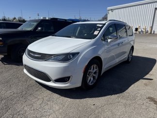 Used 2020 Chrysler Pacifica Limited image 1