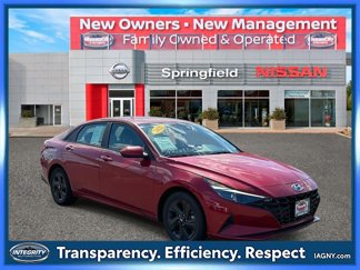 Used 2021 Hyundai Elantra SEL image 1