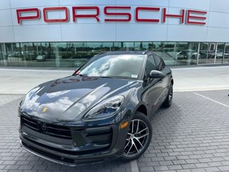 Used 2025 Porsche Macan image 1