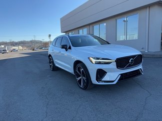 Certified 2022 Volvo XC60 B6 R-Design w/ Advanced Package image 1