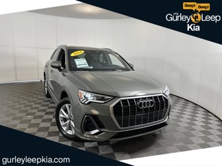 Used 2024 Audi Q3 2.0T Premium image 1