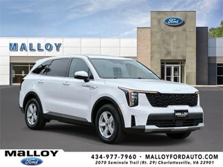 Used 2024 Kia Sorento LX image 1