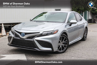 Used 2022 Toyota Camry SE image 1