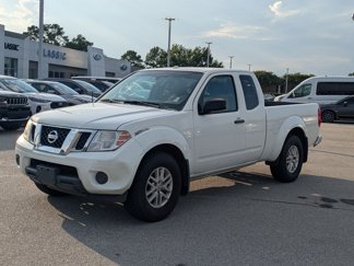 Used 2017 Nissan Frontier SV image 1