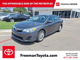 Used 2012 Toyota Camry LE image 1