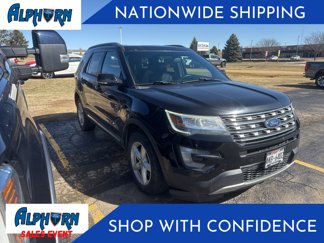 Used 2016 Ford Explorer XLT image 1