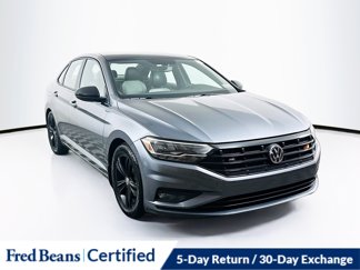 Used 2021 Volkswagen Jetta R-Line image 1