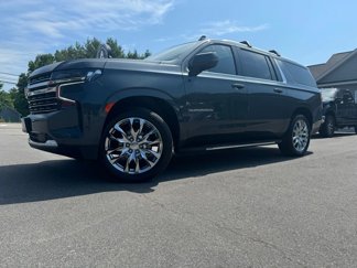 Used 2021 Chevrolet Suburban LT w/ LT Signature Package image 1