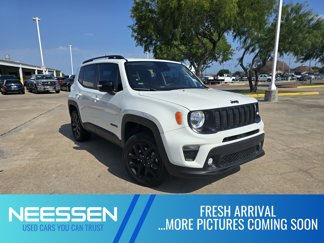 Used 2023 Jeep Renegade Altitude image 1