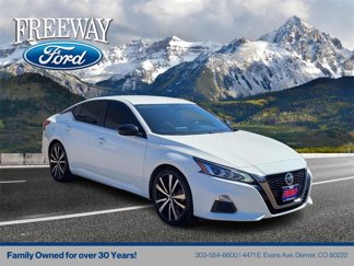 Used 2021 Nissan Altima 2.5 SR image 1