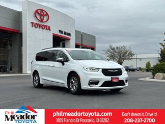 Used 2023 Chrysler Pacifica Limited image 1