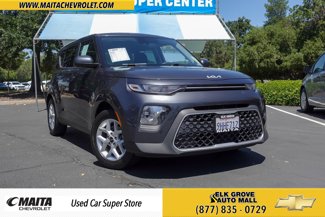 Used 2022 Kia Soul LX w/ Technology Package image 1