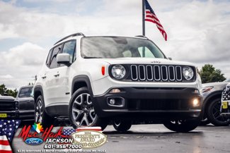 Used 2017 Jeep Renegade Latitude w/ Safety & Security Group image 1