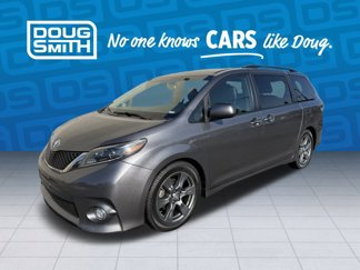 Used 2017 Toyota Sienna L image 1