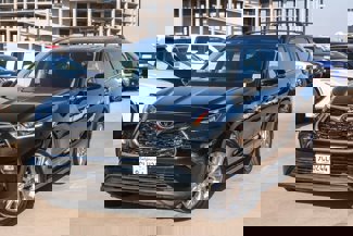 Used 2022 Toyota Highlander Limited image 1