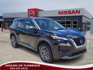Used 2023 Nissan Rogue S image 1