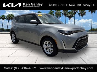 Certified 2023 Kia Soul S image 1