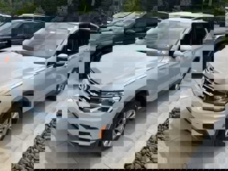 Used 2018 Volkswagen Tiguan SE image 1