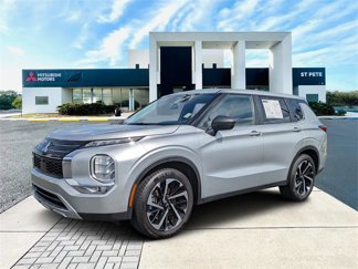 Used 2022 Mitsubishi Outlander SE video 1