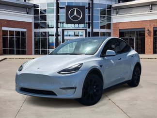 Used 2023 Tesla Model Y Long Range image 1