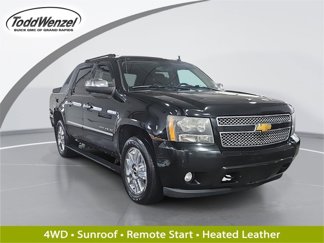 Used 2010 Chevrolet Avalanche LTZ image 1