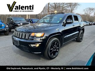 Used 2019 Jeep Grand Cherokee Altitude image 1